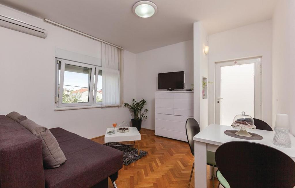 Apartments Robert Kaštela 外观 照片